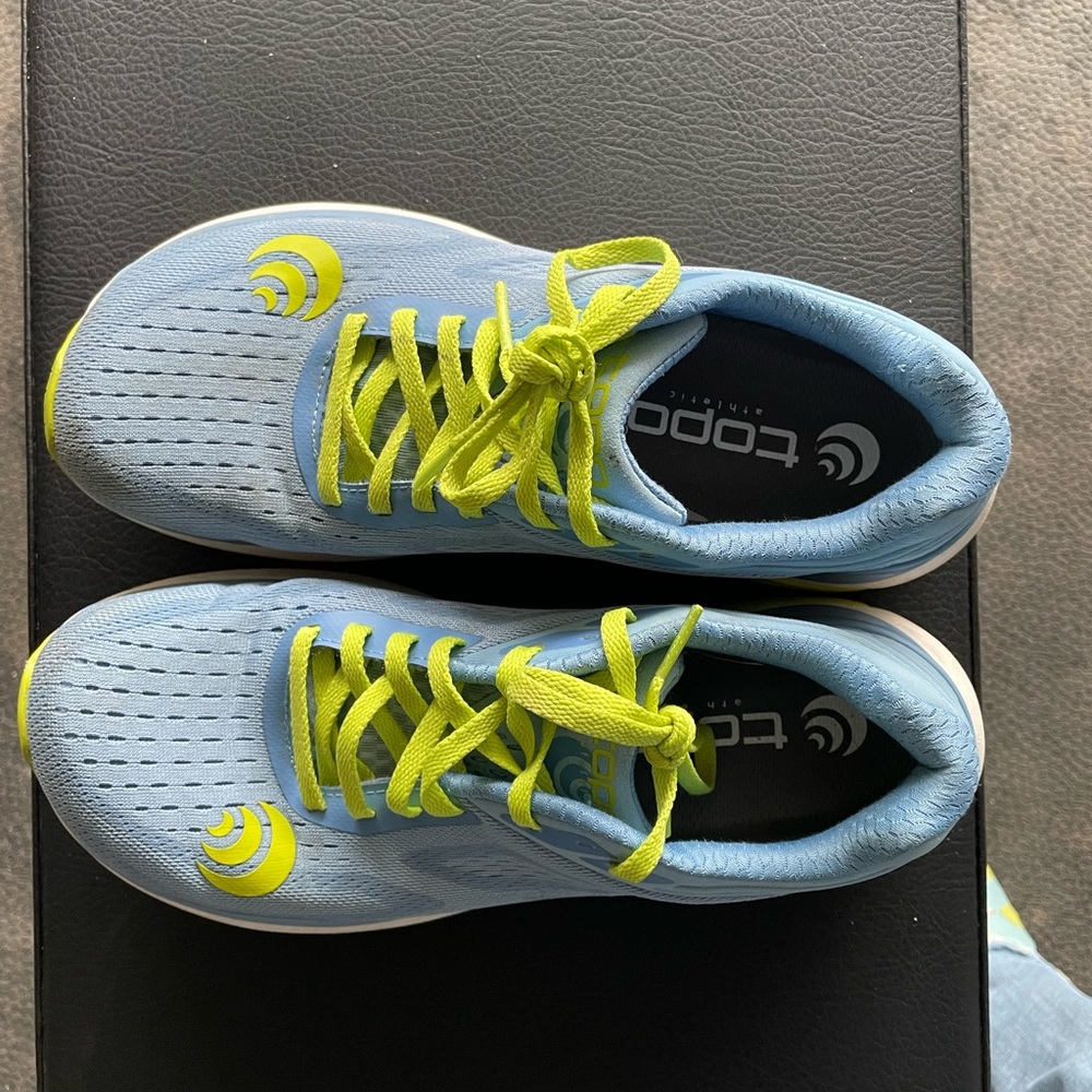 Topo ultrafly 3 running shoe
